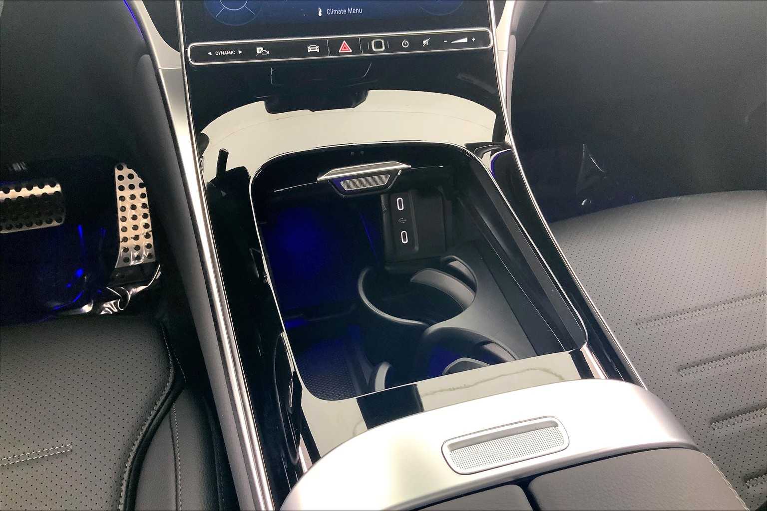 Thumbnail: 2026 Mercedes-Benz GLC - 23