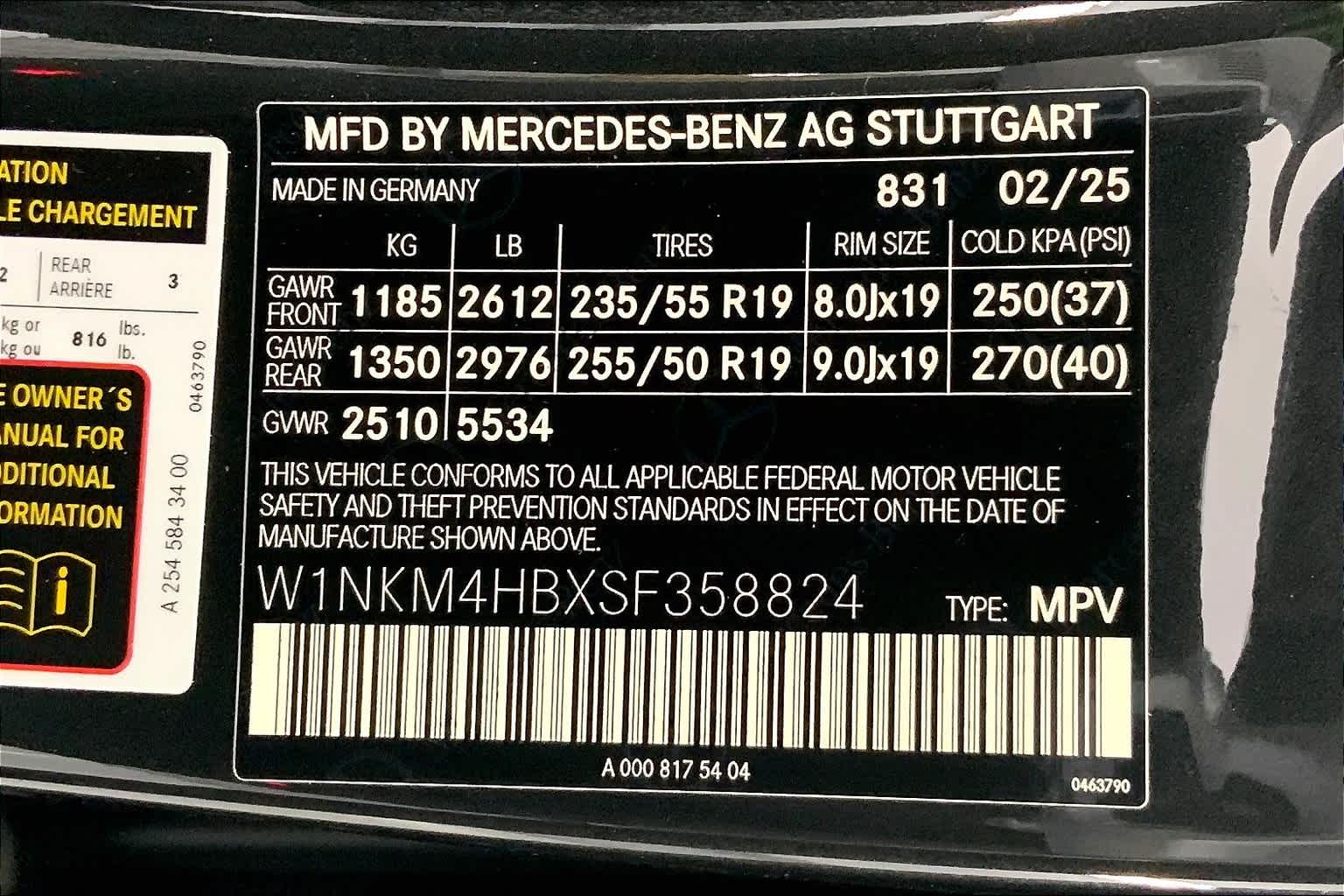 2025 Mercedes-Benz GLC 300 25