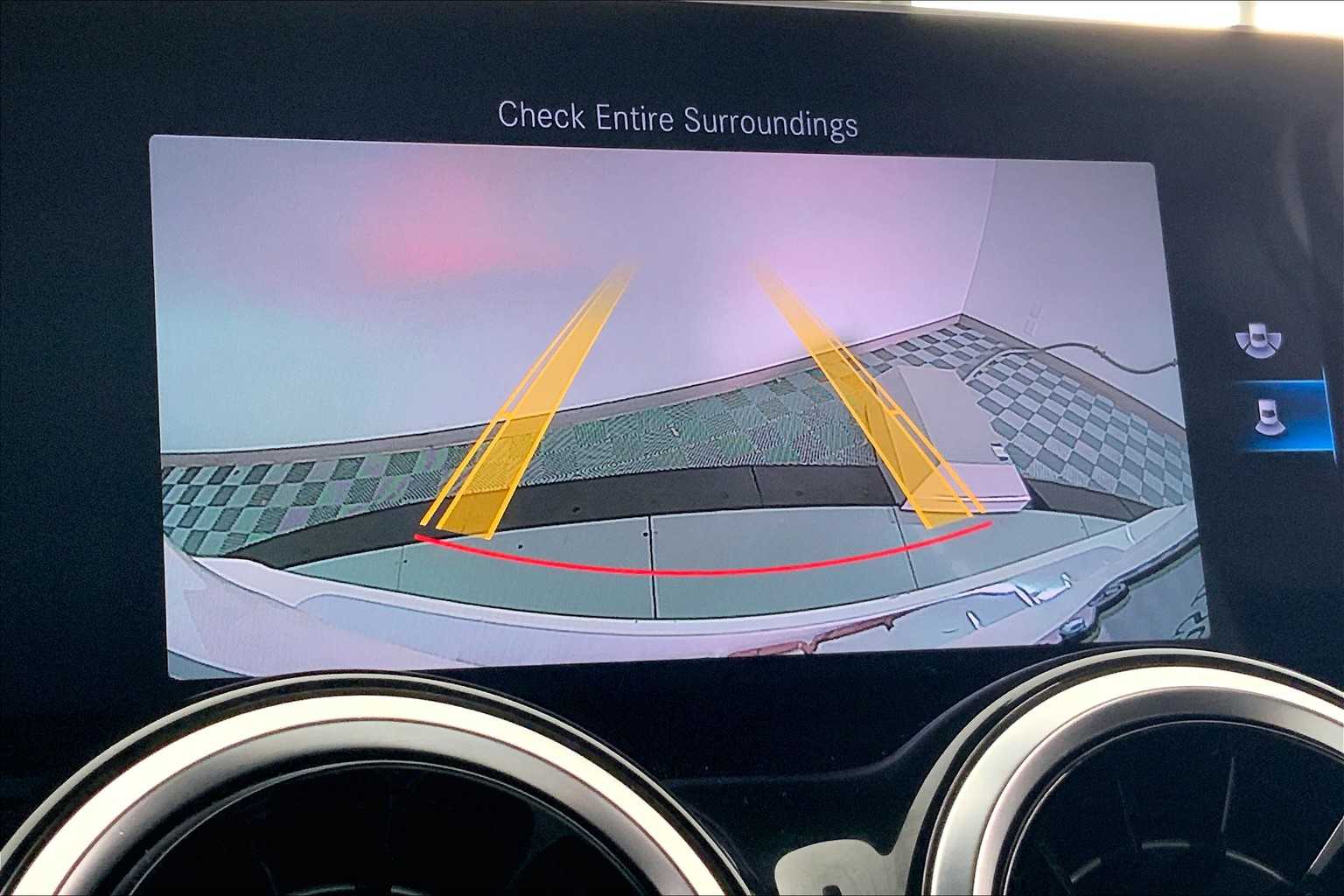 Thumbnail: 2020 Mercedes-Benz GLB - 21