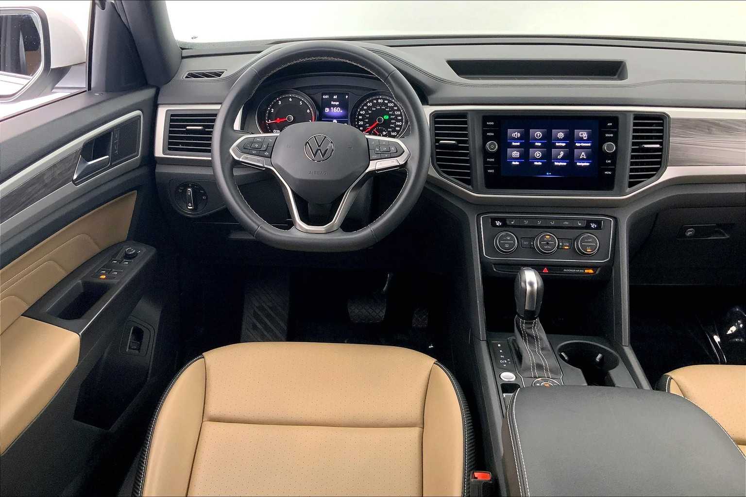 Thumbnail: 2021 Volkswagen Atlas - 15