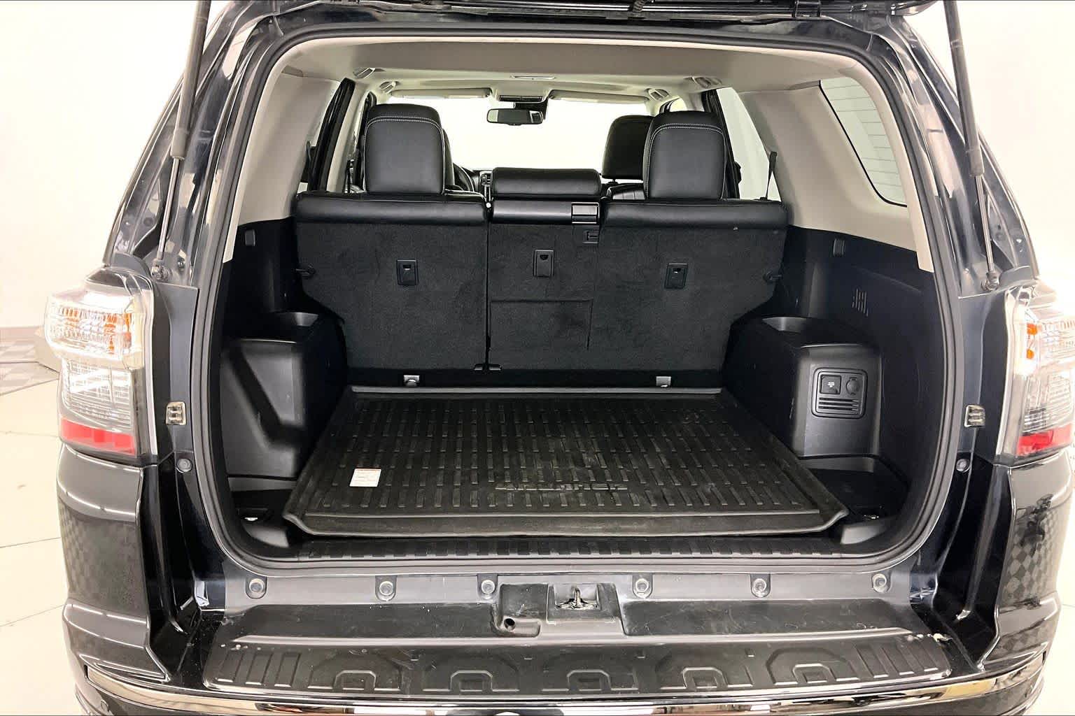 Thumbnail: 2020 Toyota 4Runner - 19