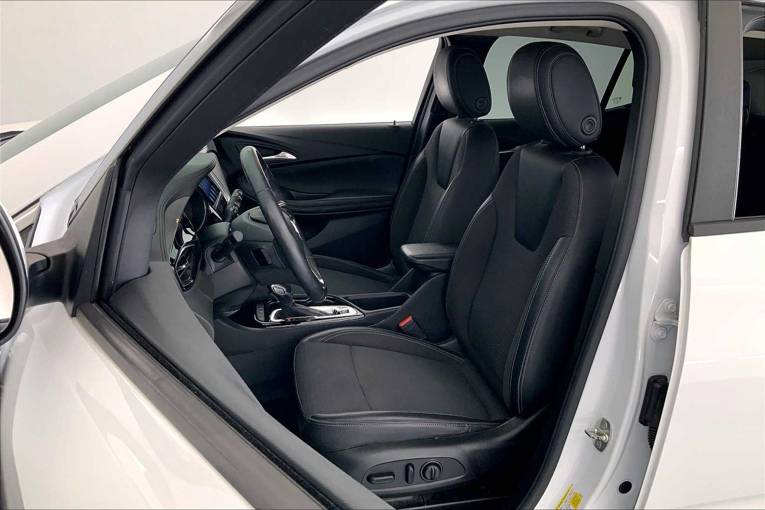Thumbnail: 2020 Buick Encore GX - 11