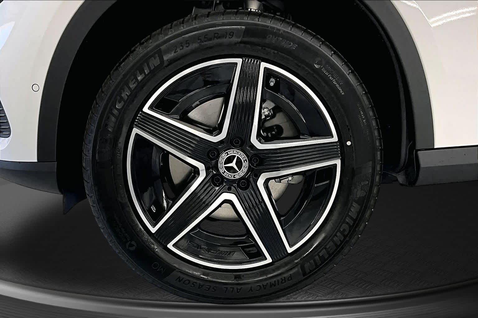 Thumbnail: 2026 Mercedes-Benz GLC - 8