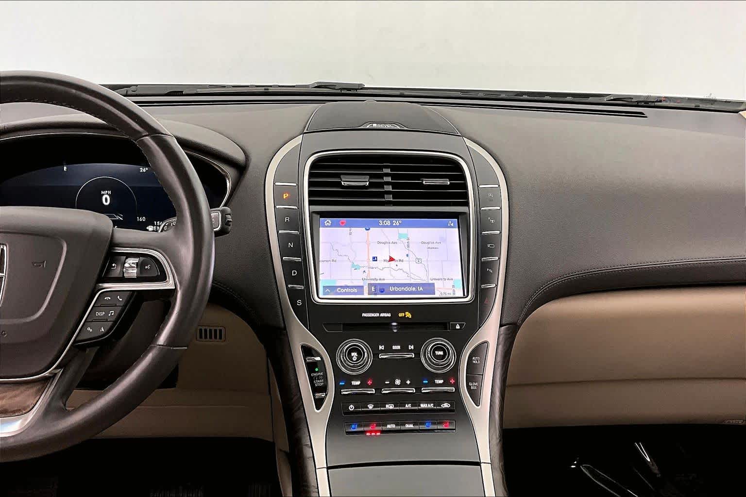 Thumbnail: 2020 Lincoln Nautilus - 16