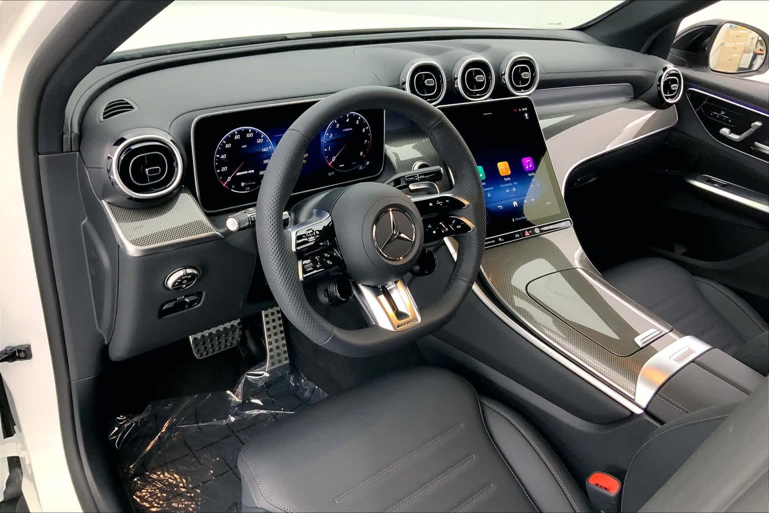 Thumbnail: 2025 Mercedes-Benz GLC - 2