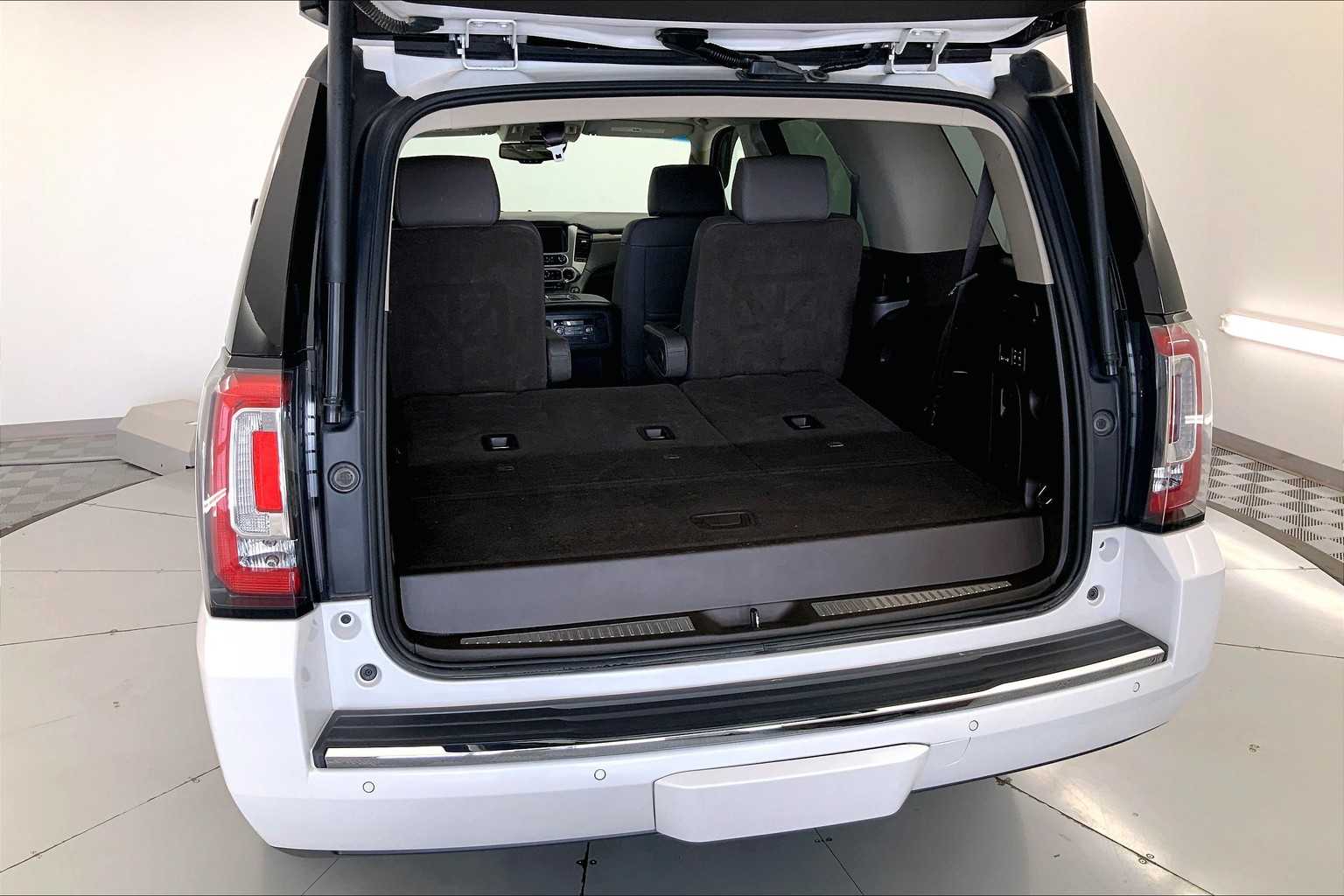 2018 GMC Yukon Denali 19