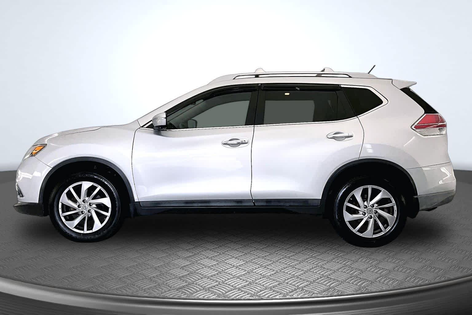 Thumbnail: 2015 Nissan Rogue - 3