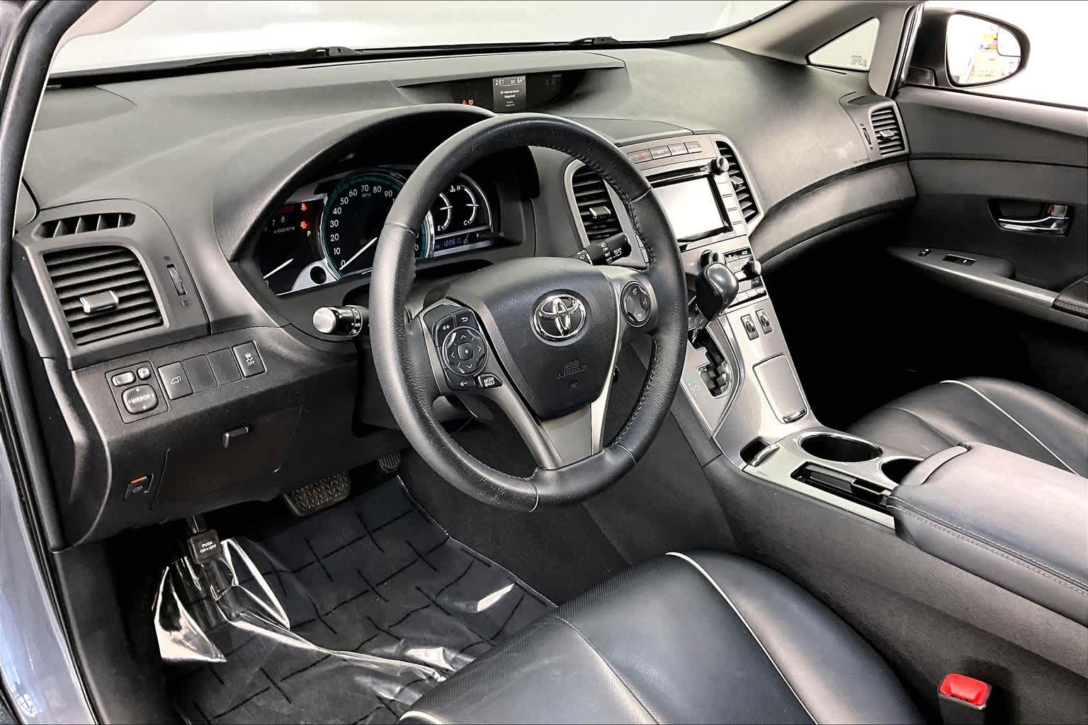 Thumbnail: 2015 Toyota Venza - 2