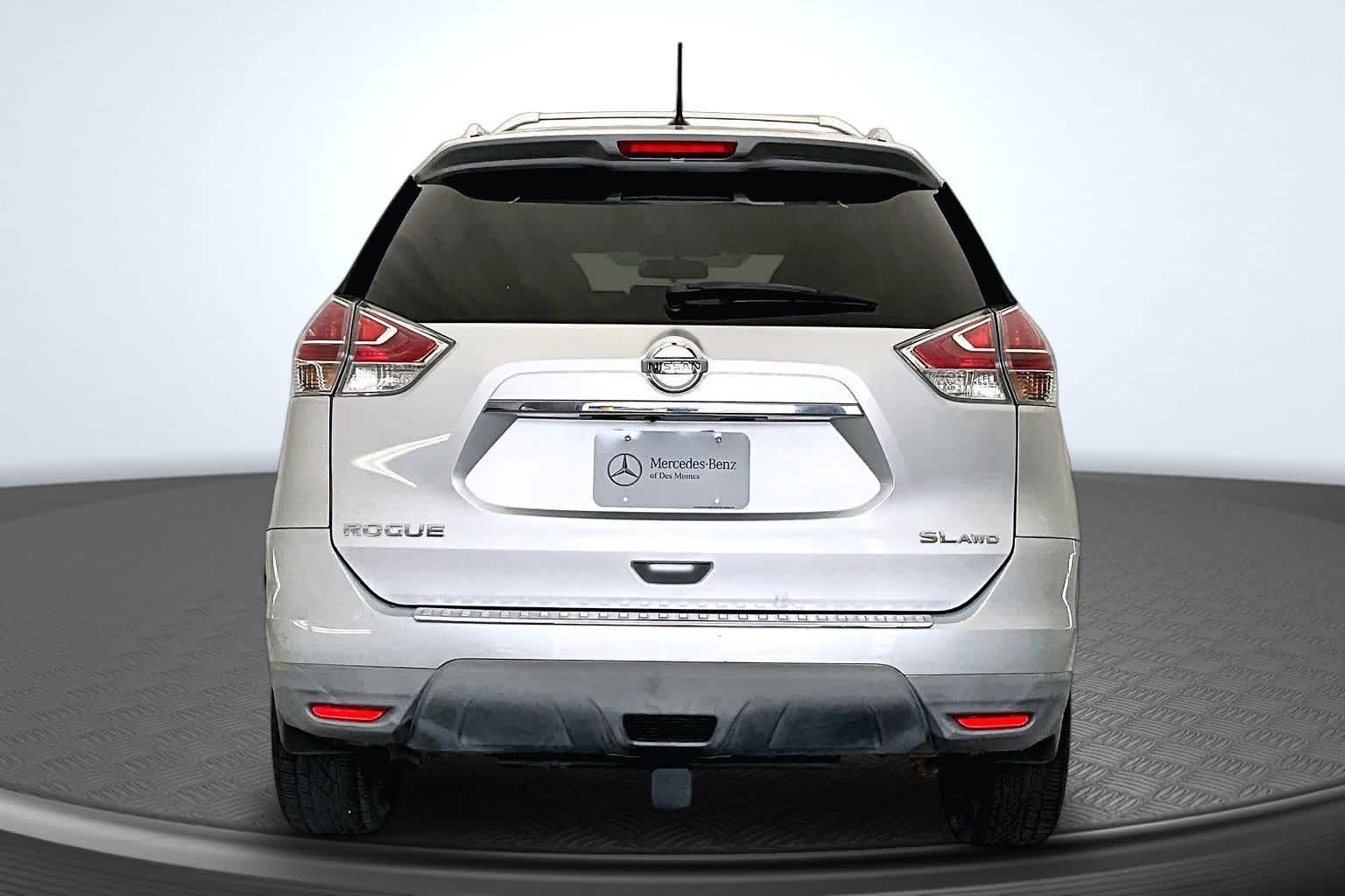 Thumbnail: 2015 Nissan Rogue - 5
