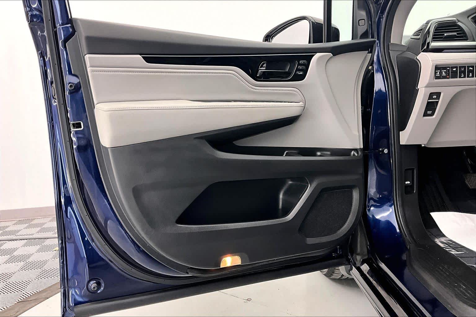 Thumbnail: 2019 Honda Odyssey - 22