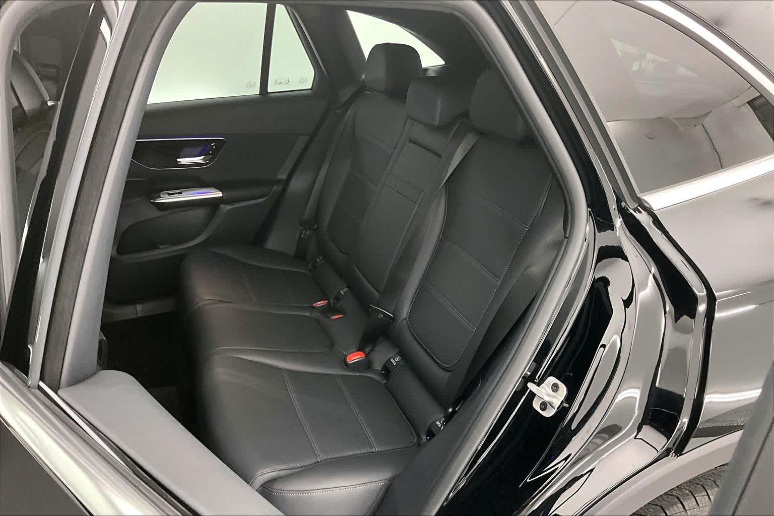 Thumbnail: 2026 Mercedes-Benz GLC - 13