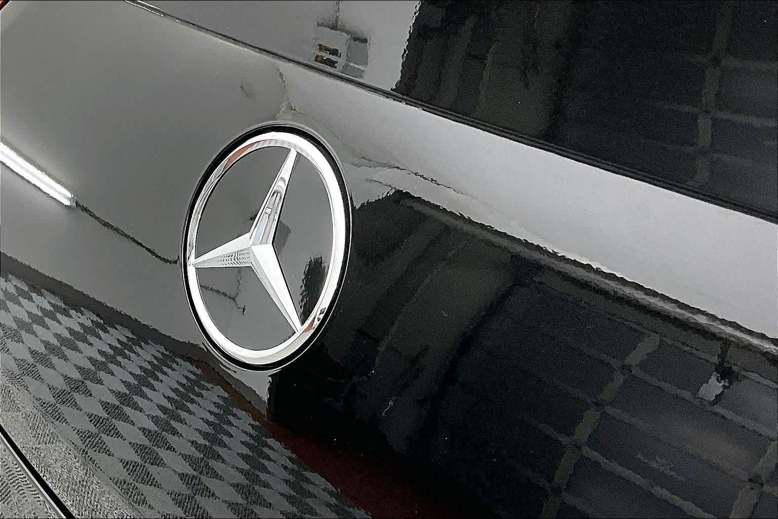 Thumbnail: 2026 Mercedes-Benz GLE - 22