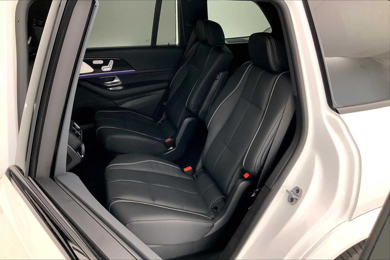 Thumbnail: 2026 Mercedes-Benz GLS - 13