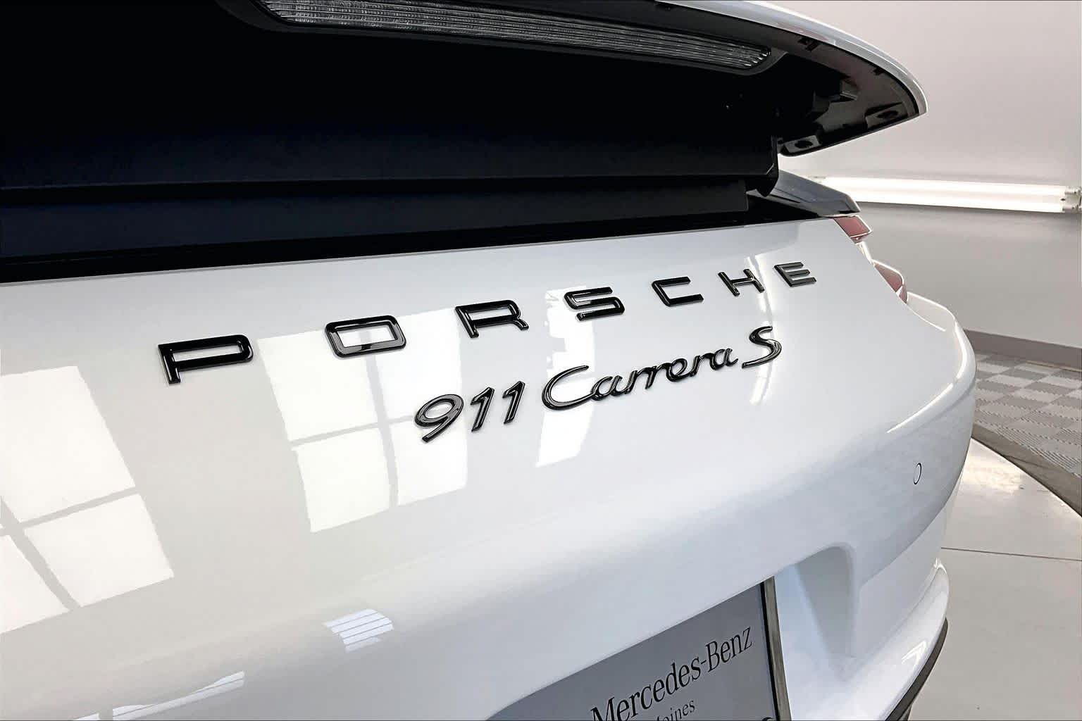 Thumbnail: 2017 Porsche 911 - 7