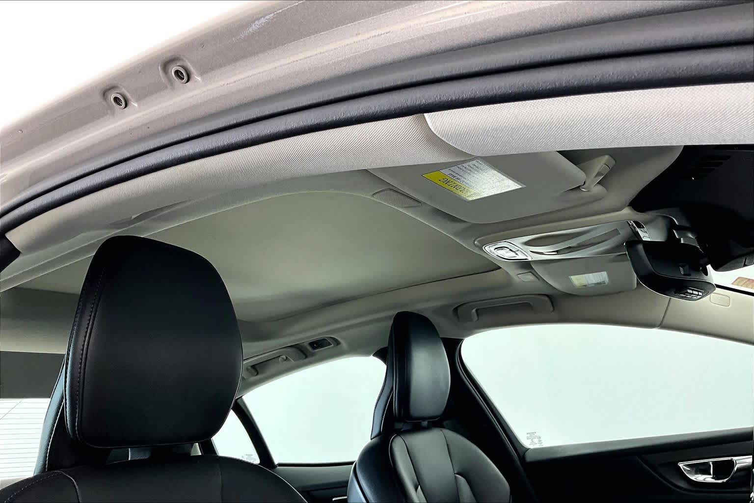 Thumbnail: 2020 Volvo S60 - 21