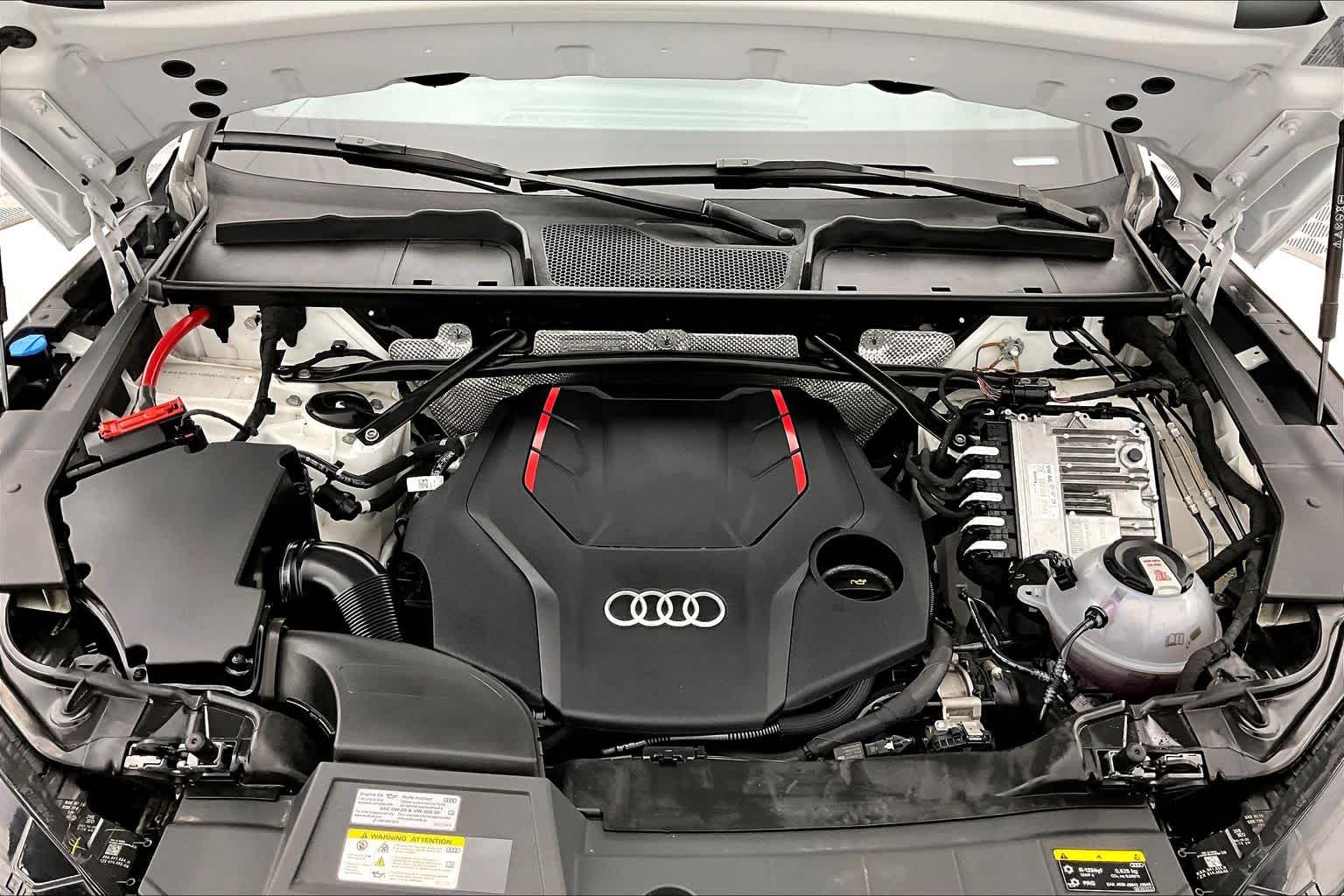 Thumbnail: 2024 Audi SQ5 - 8
