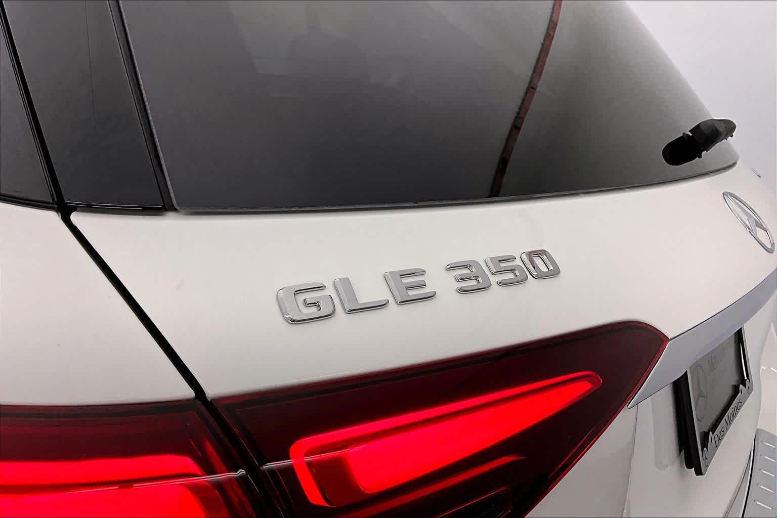 Thumbnail: 2026 Mercedes-Benz GLE - 22