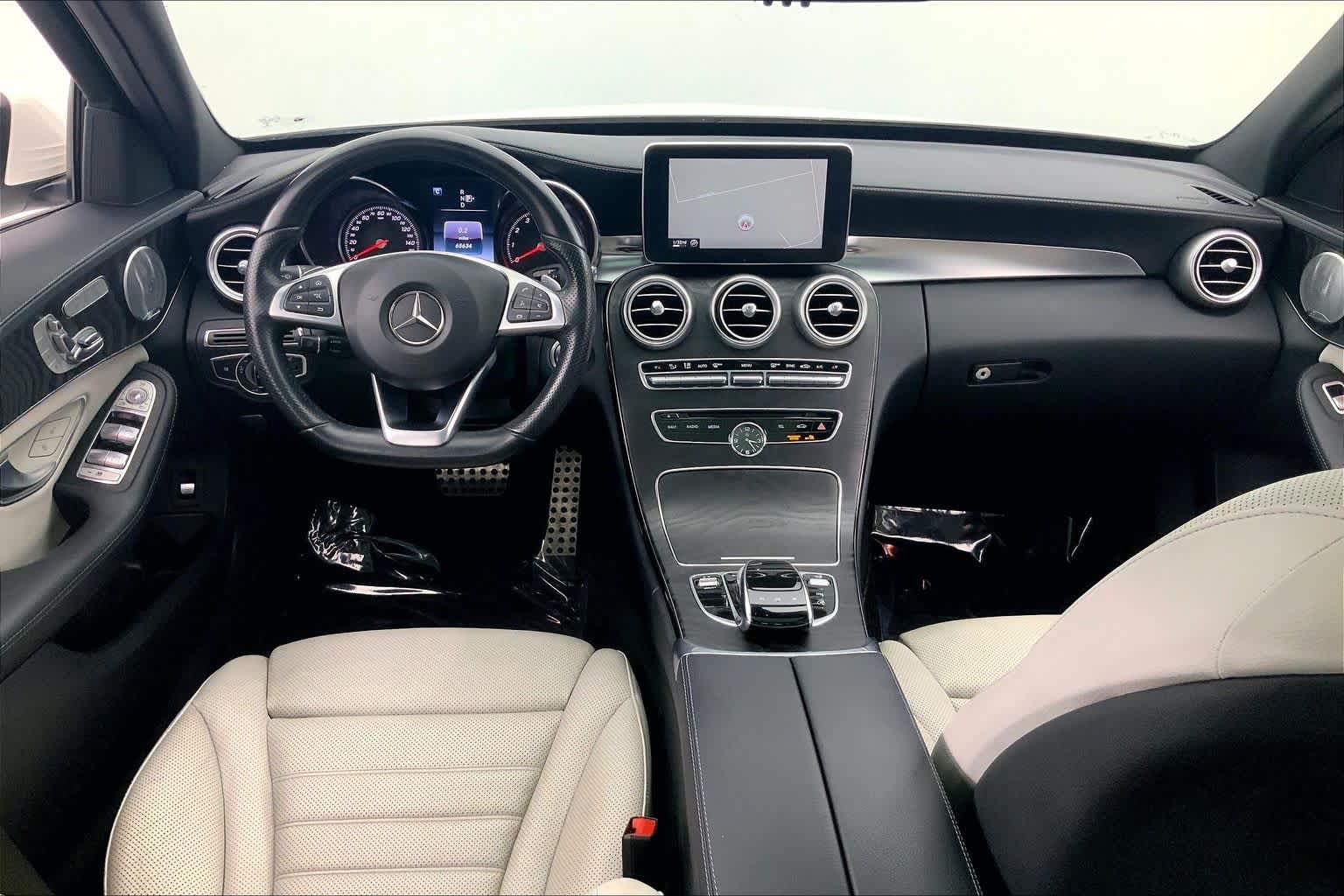 Thumbnail: 2015 Mercedes-Benz C-Class - 10