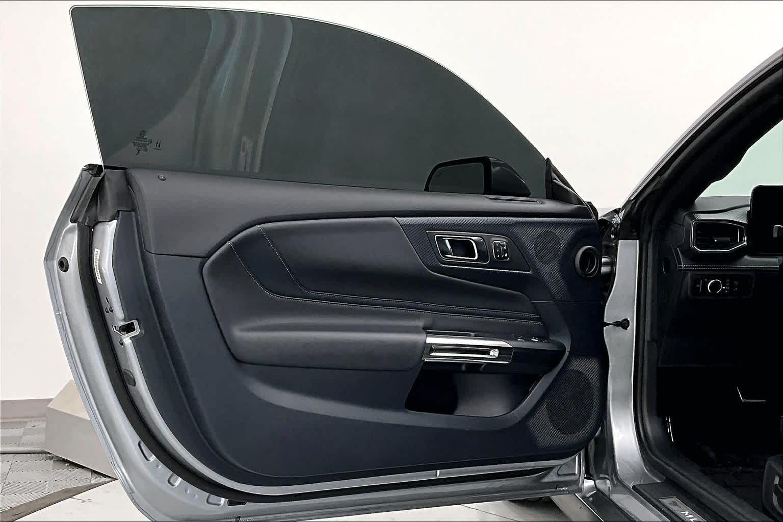 Thumbnail: 2025 Ford Mustang - 22