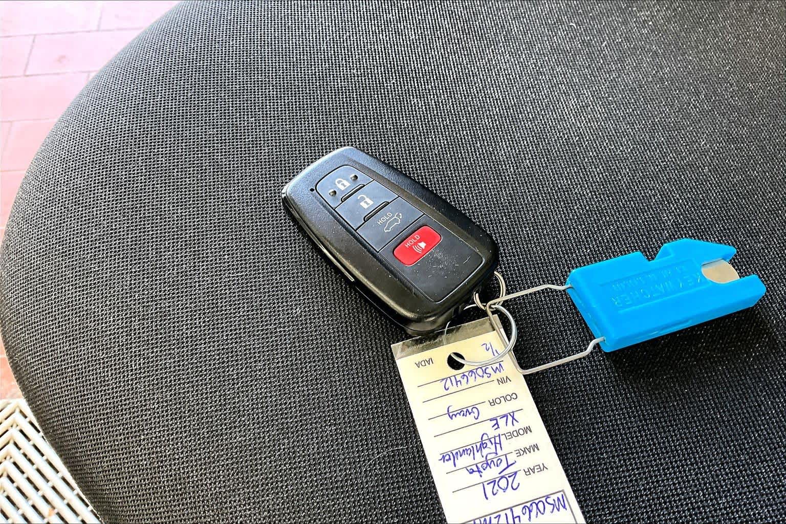 Thumbnail: 2021 Toyota Highlander - 20