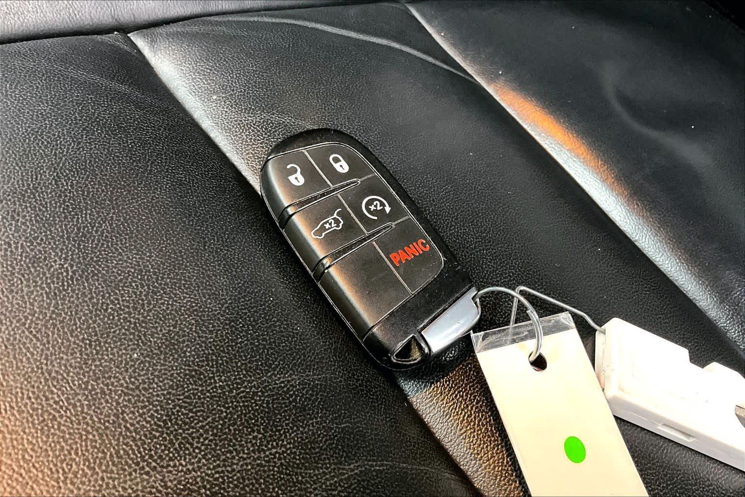 Thumbnail: 2018 Jeep Grand Cherokee - 20