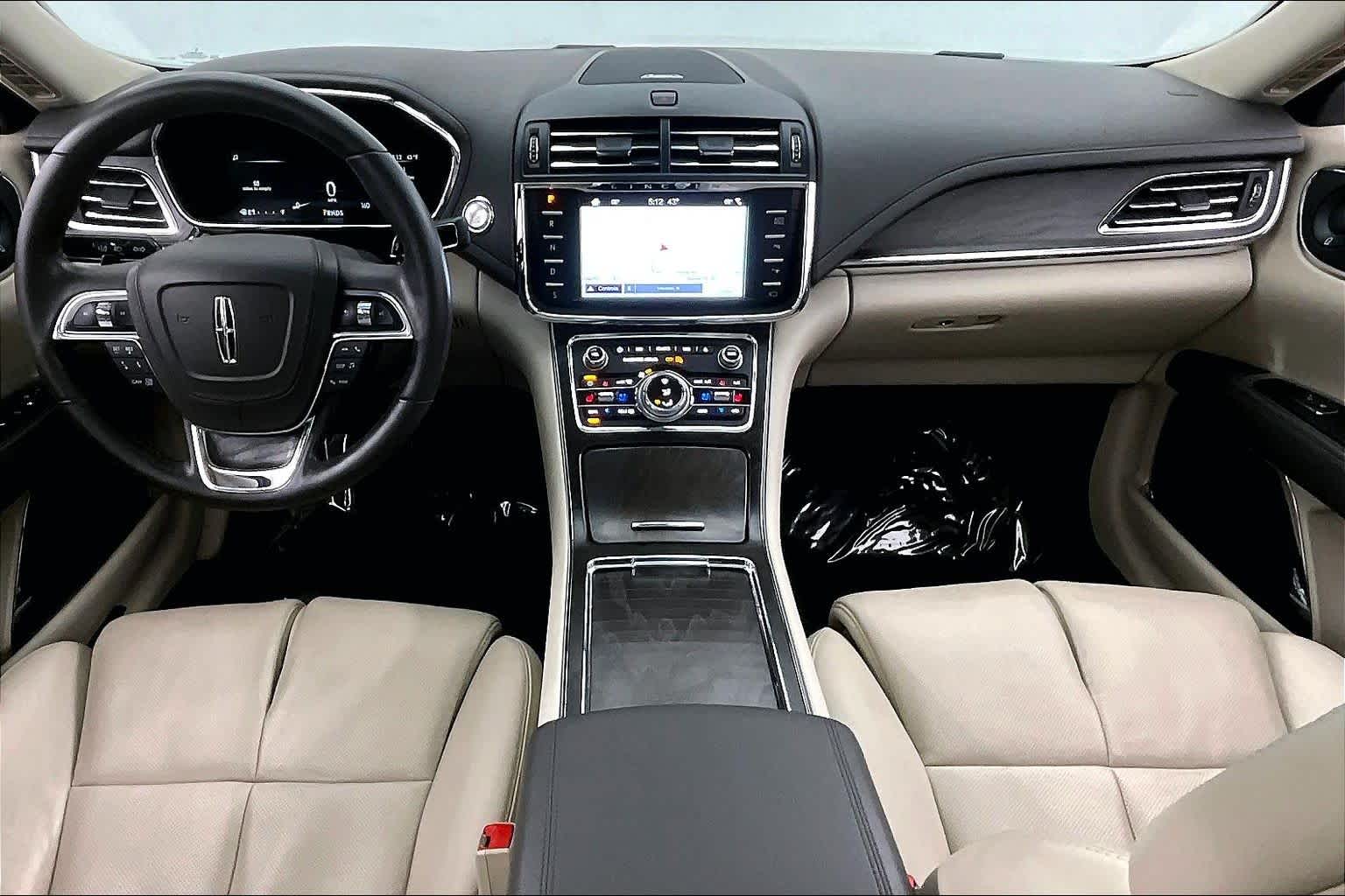 Thumbnail: 2017 Lincoln Continental - 10