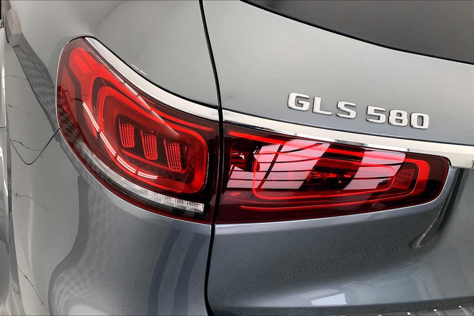 Thumbnail: 2021 Mercedes-Benz GLS - 25