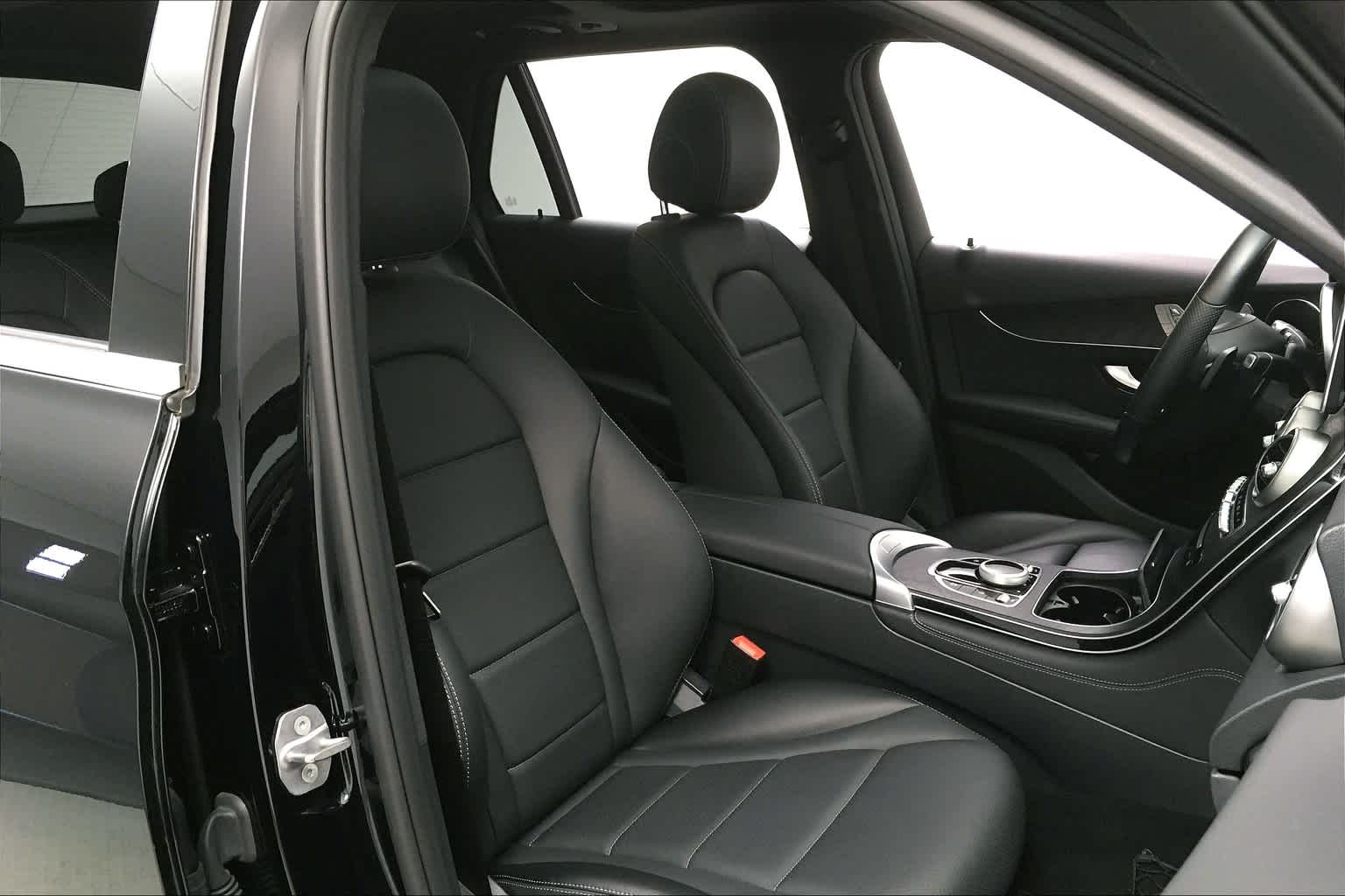 Thumbnail: 2018 Mercedes-Benz GLC - 6