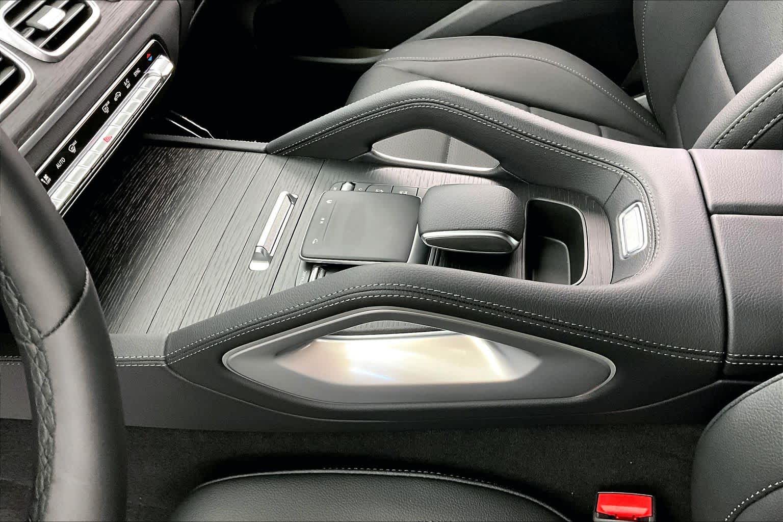 Thumbnail: 2026 Mercedes-Benz GLE - 17