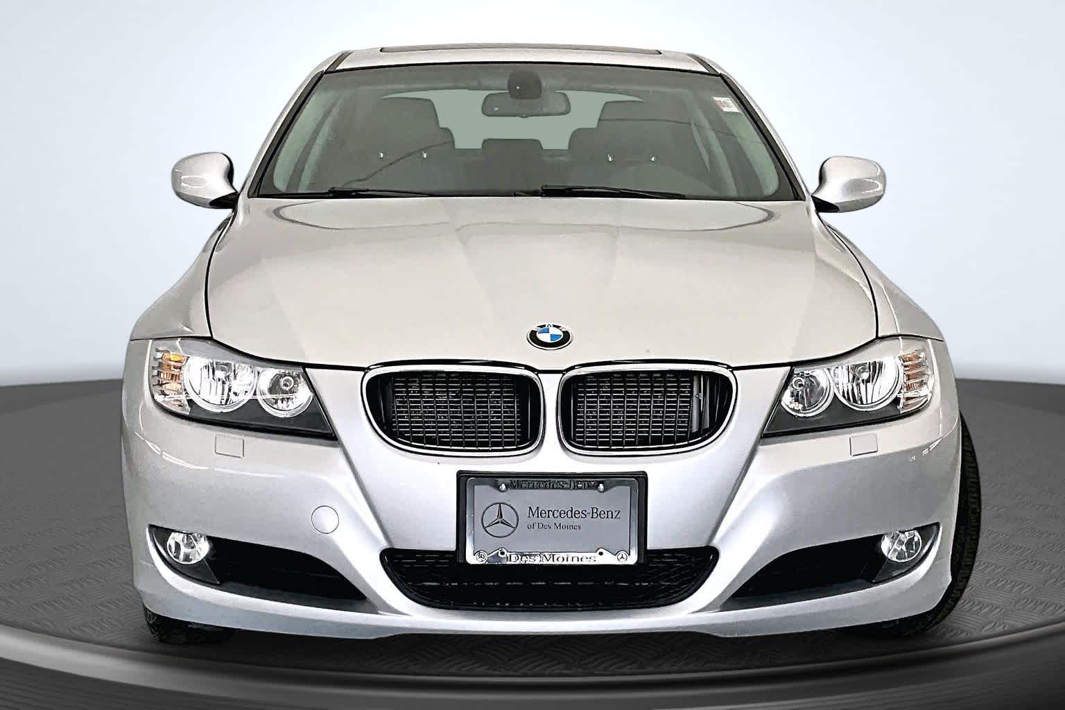 Thumbnail: 2011 BMW 3 Series - 6