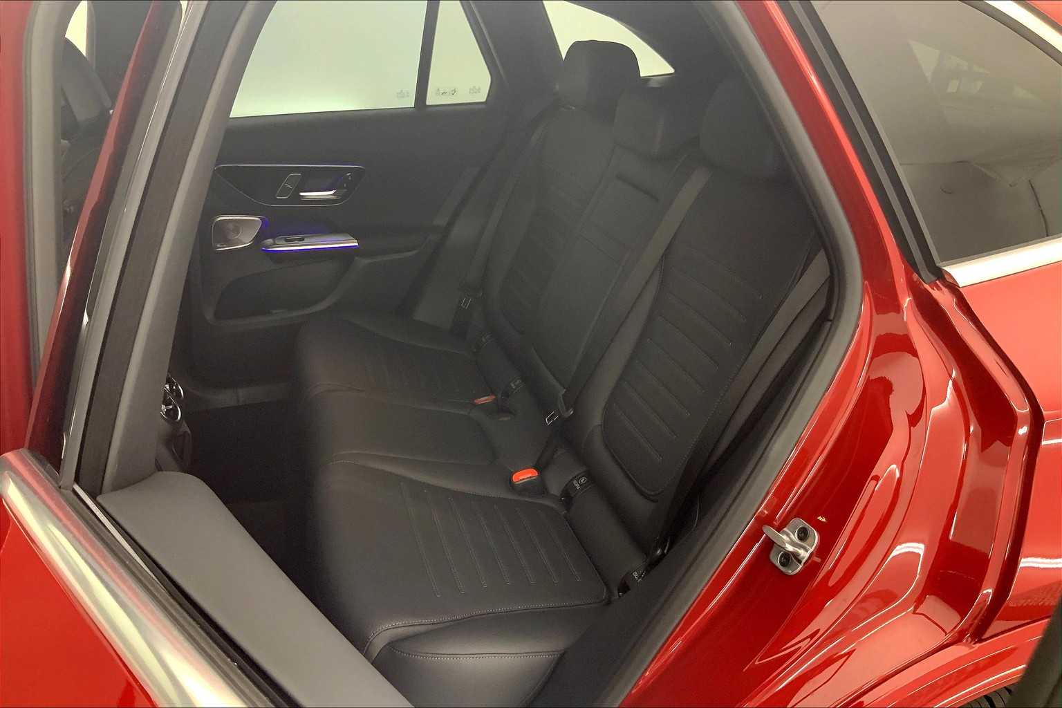 Thumbnail: 2026 Mercedes-Benz GLC - 13