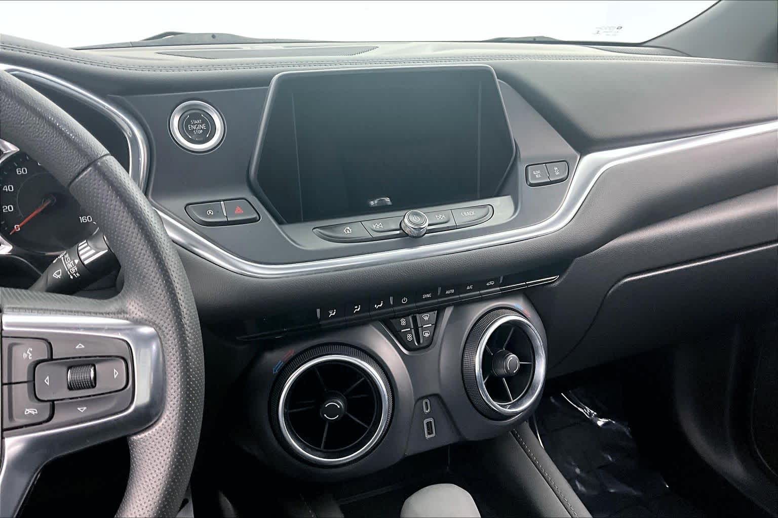 Thumbnail: 2022 Chevrolet Blazer - 16