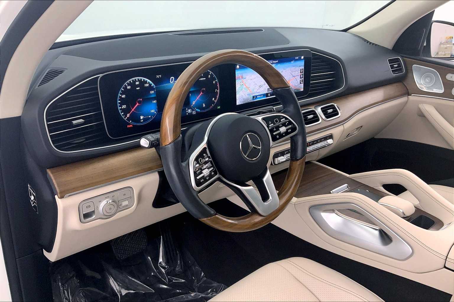 Thumbnail: 2021 Mercedes-Benz GLE - 2