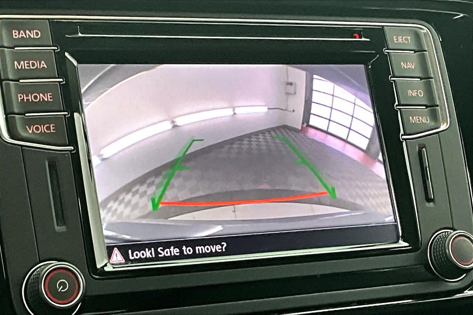 Thumbnail: 2016 Volkswagen Jetta - 21