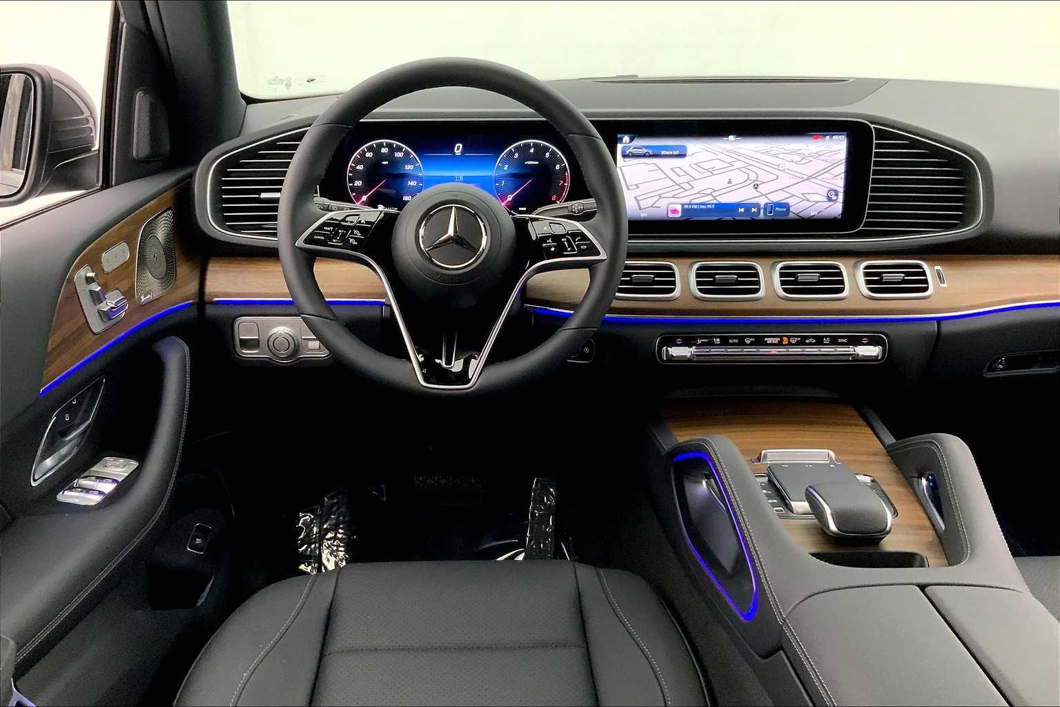 Thumbnail: 2026 Mercedes-Benz GLE - 15