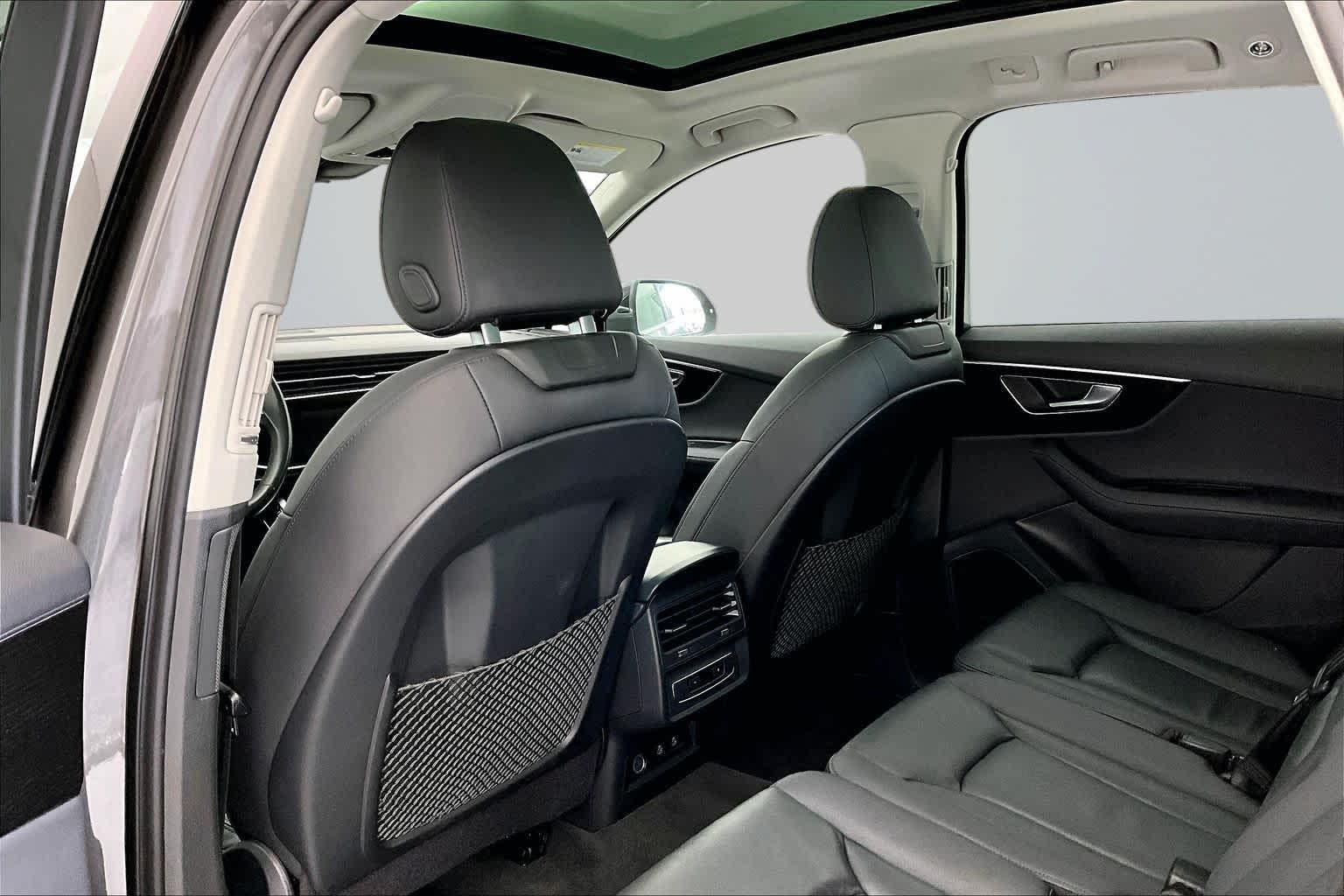 Thumbnail: 2024 Audi Q7 - 12