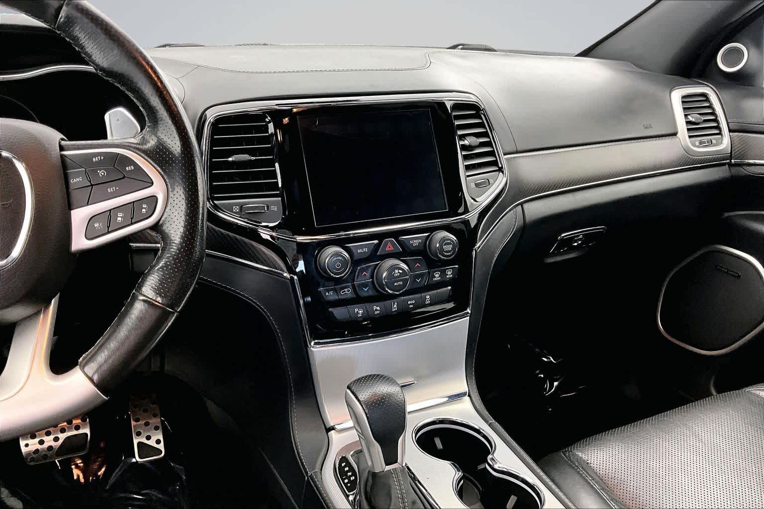 Thumbnail: 2019 Jeep Grand Cherokee - 16