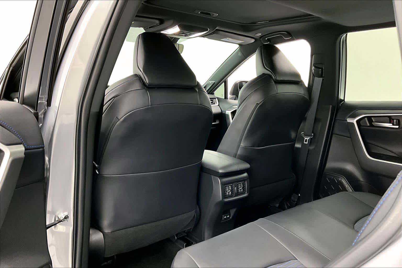 Thumbnail: 2023 Toyota RAV4 - 12