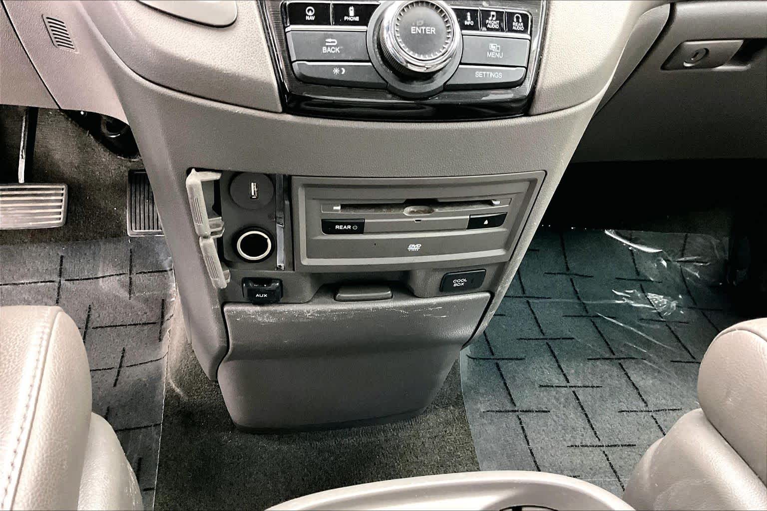 Thumbnail: 2014 Honda Odyssey - 27