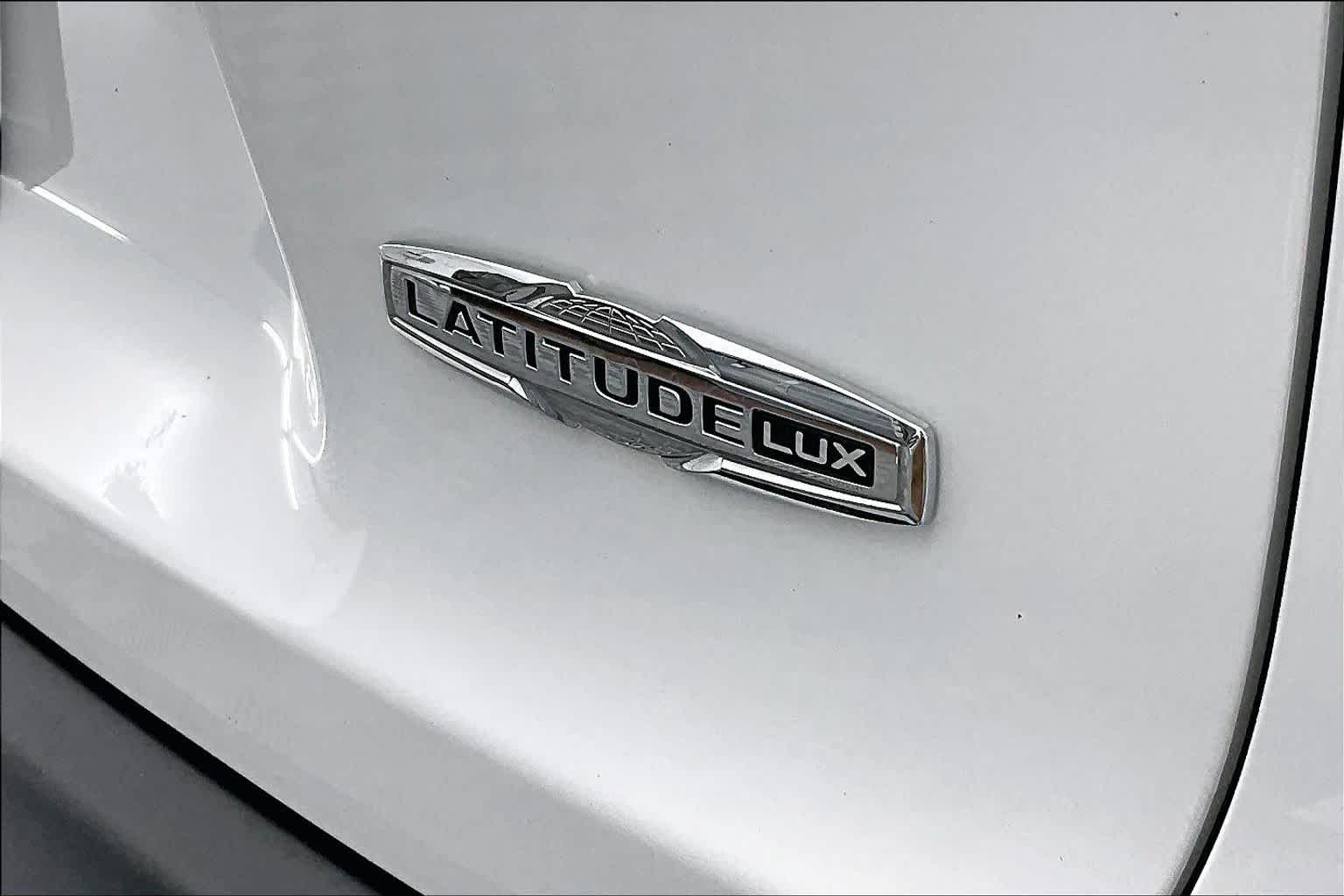 Thumbnail: 2021 Jeep Cherokee - 7