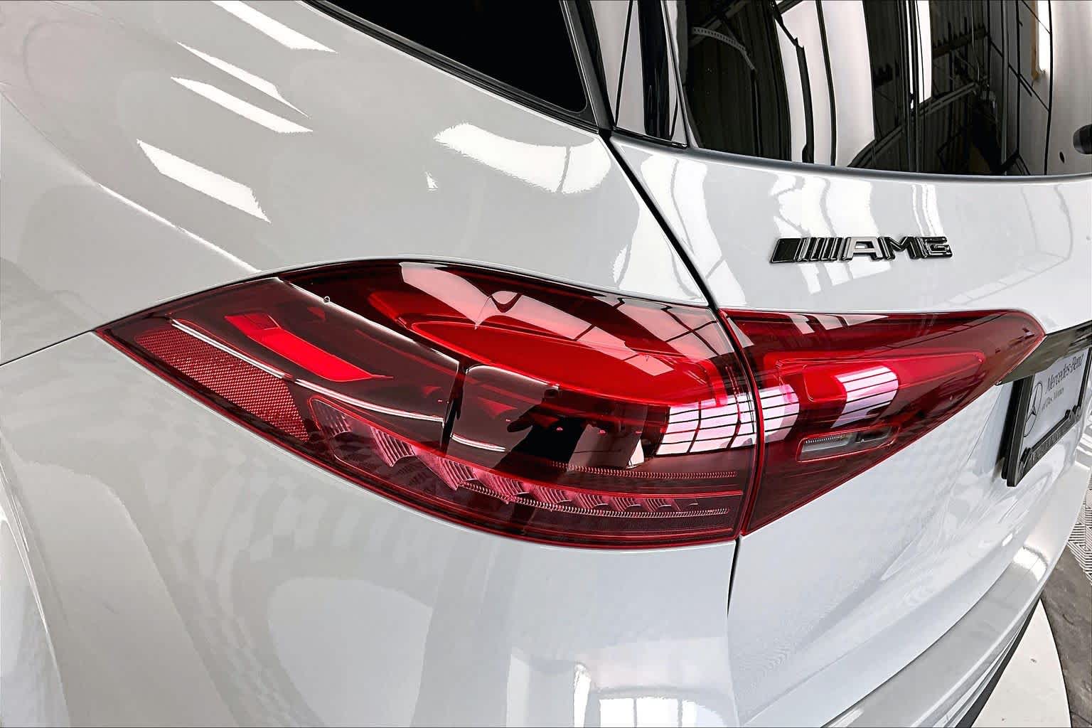 Thumbnail: 2024 Mercedes-Benz GL-Class - 25