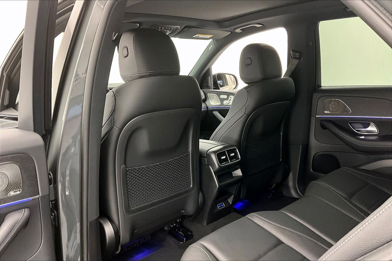 Thumbnail: 2026 Mercedes-Benz GLE - 12