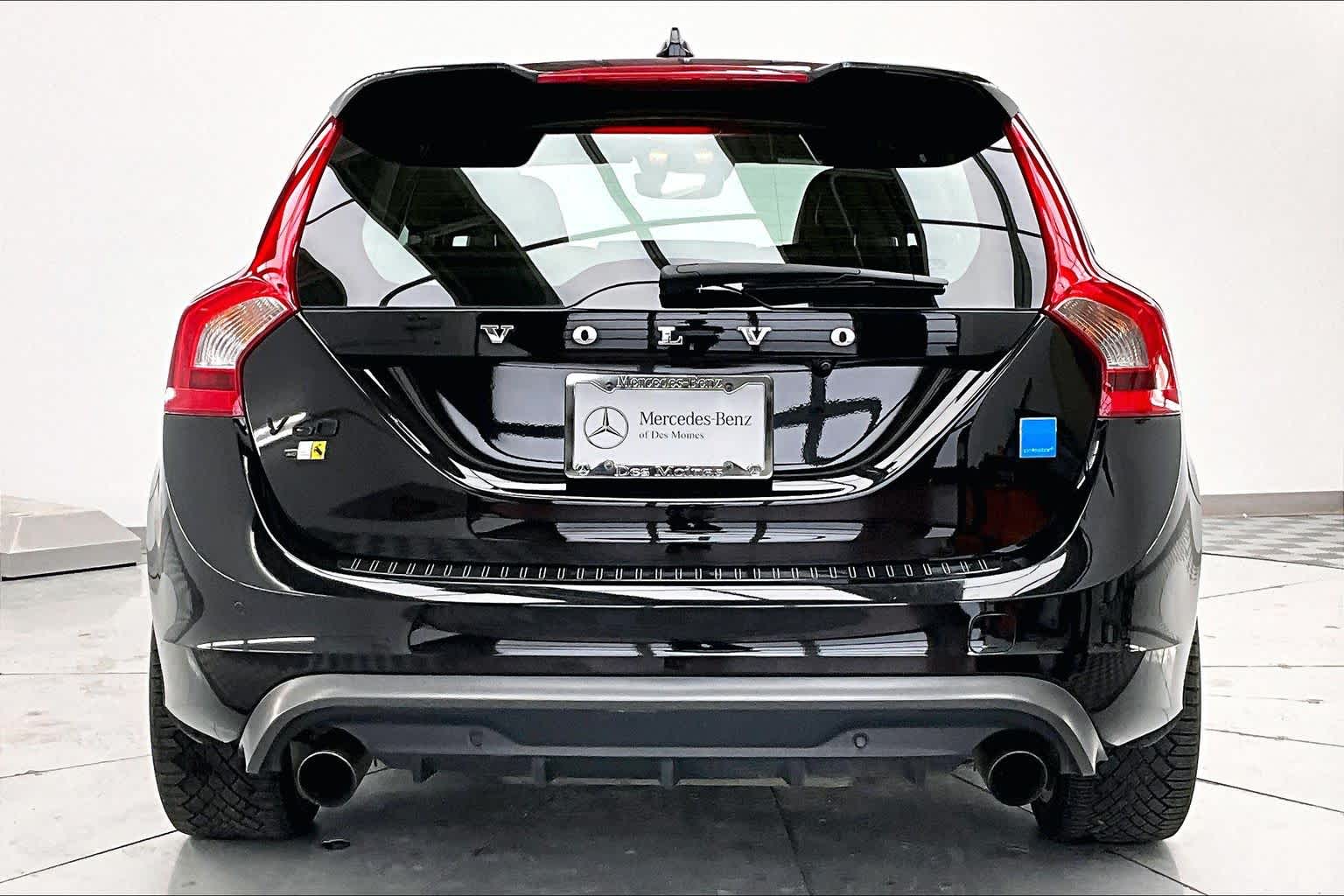 Thumbnail: 2017 Volvo V60 - 5