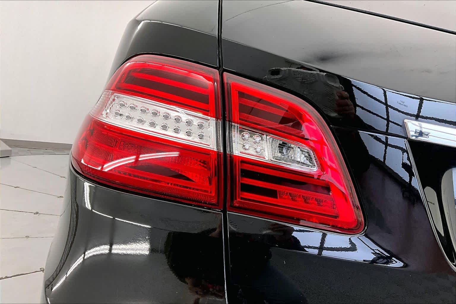 Thumbnail: 2013 Mercedes-Benz M-Class - 24