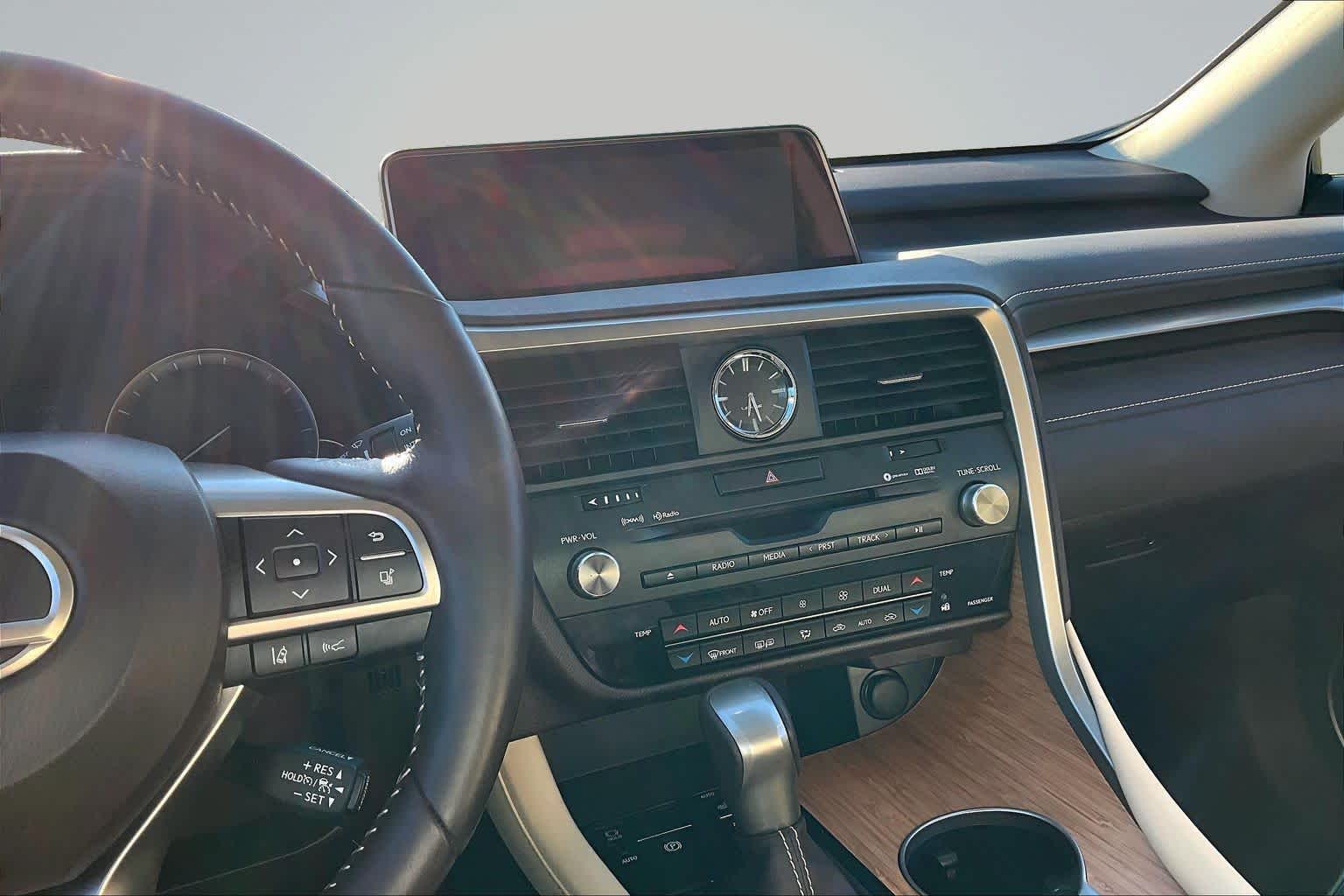 Thumbnail: 2019 Lexus RX - 16