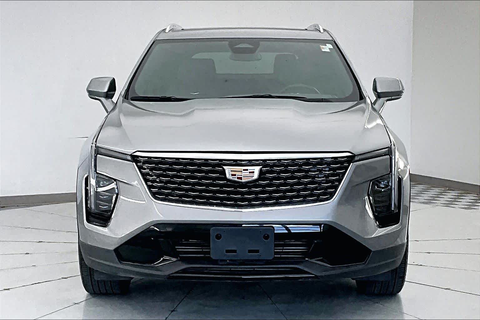 Thumbnail: 2024 Cadillac XT4 - 6
