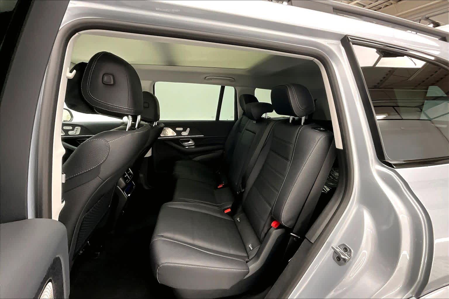 Thumbnail: 2026 Mercedes-Benz GLS - 13