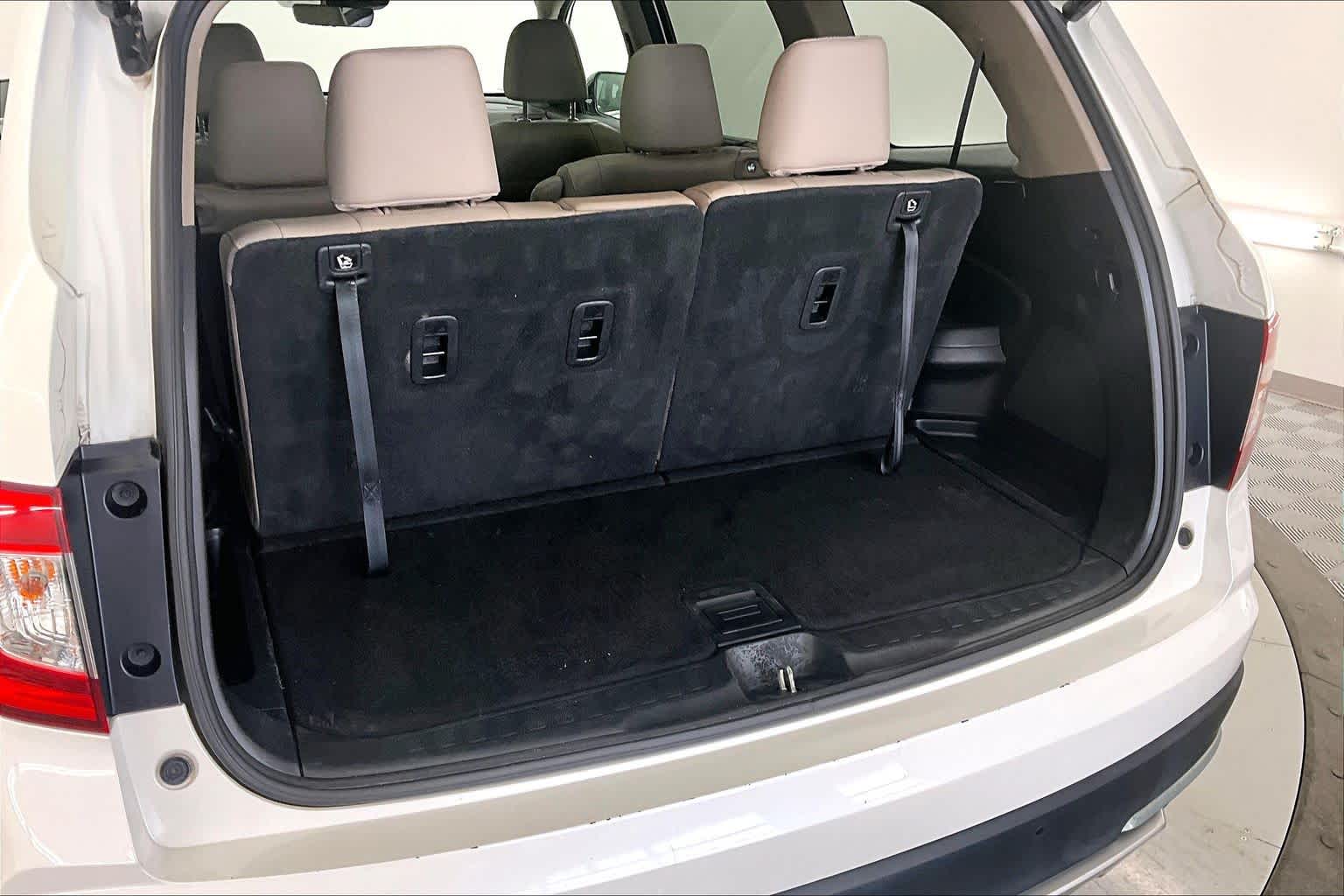 Thumbnail: 2019 Honda Pilot - 19