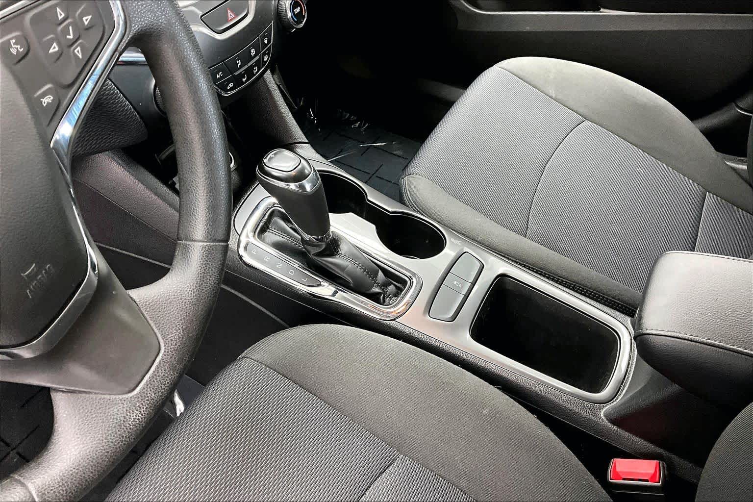 Thumbnail: 2018 Chevrolet Cruze - 17