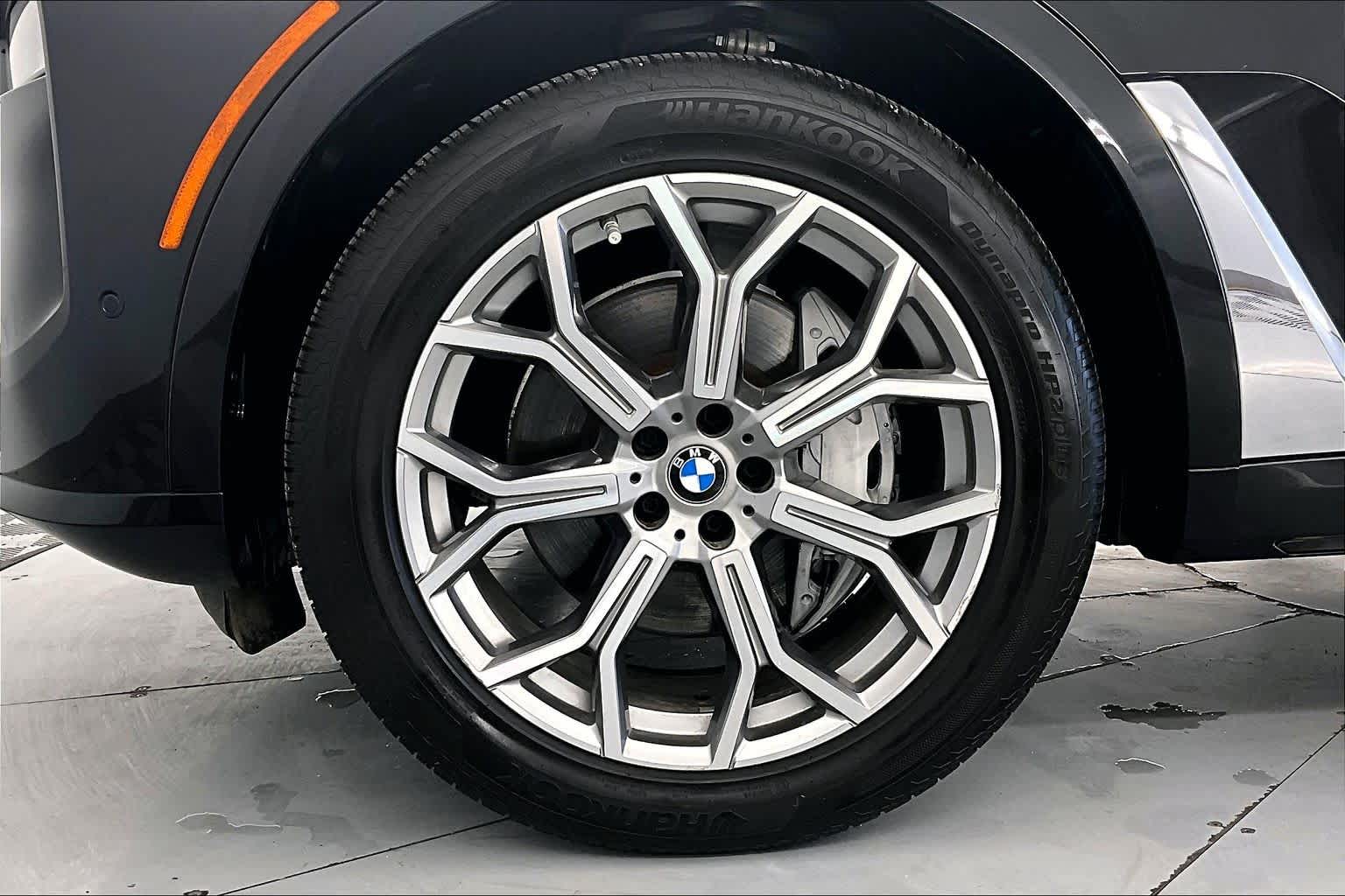 Thumbnail: 2023 BMW X7 - 8